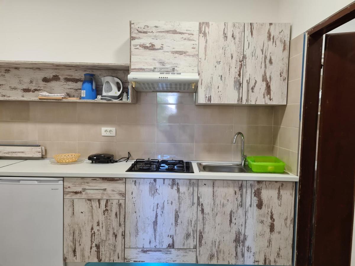 Se-Na Appartement Pula Buitenkant foto