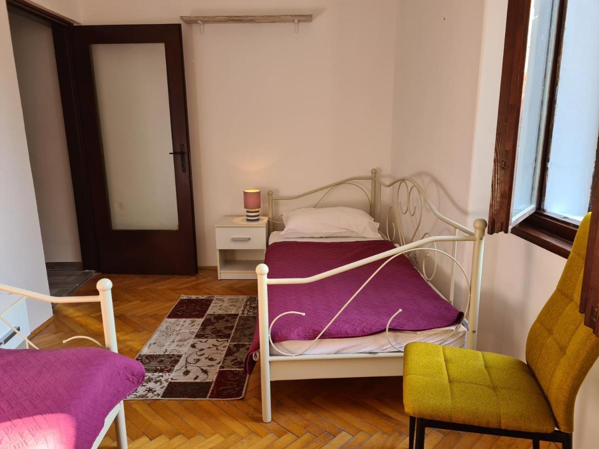 Se-Na Appartement Pula Buitenkant foto