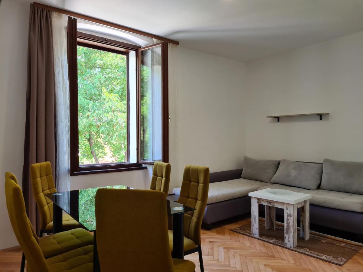 Se-Na Appartement Pula Buitenkant foto
