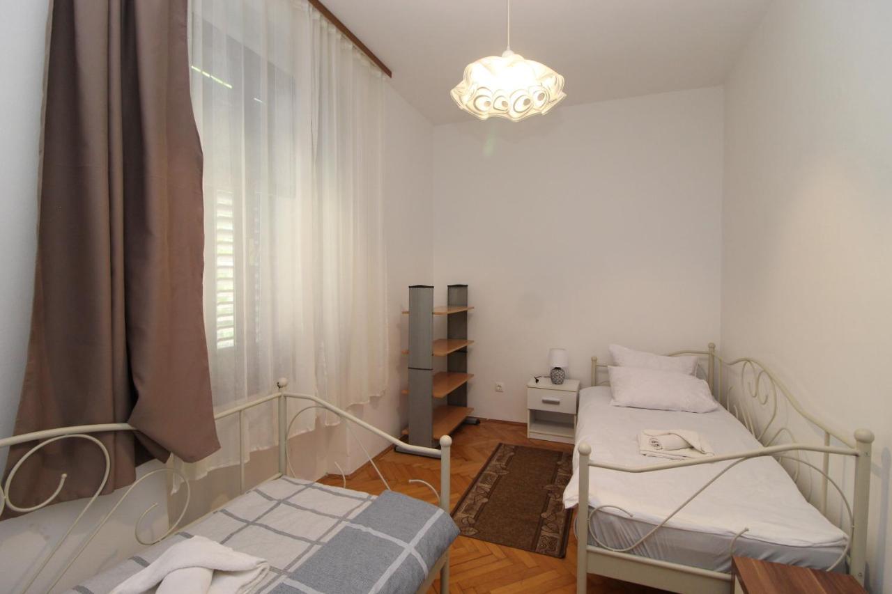 Se-Na Appartement Pula Buitenkant foto